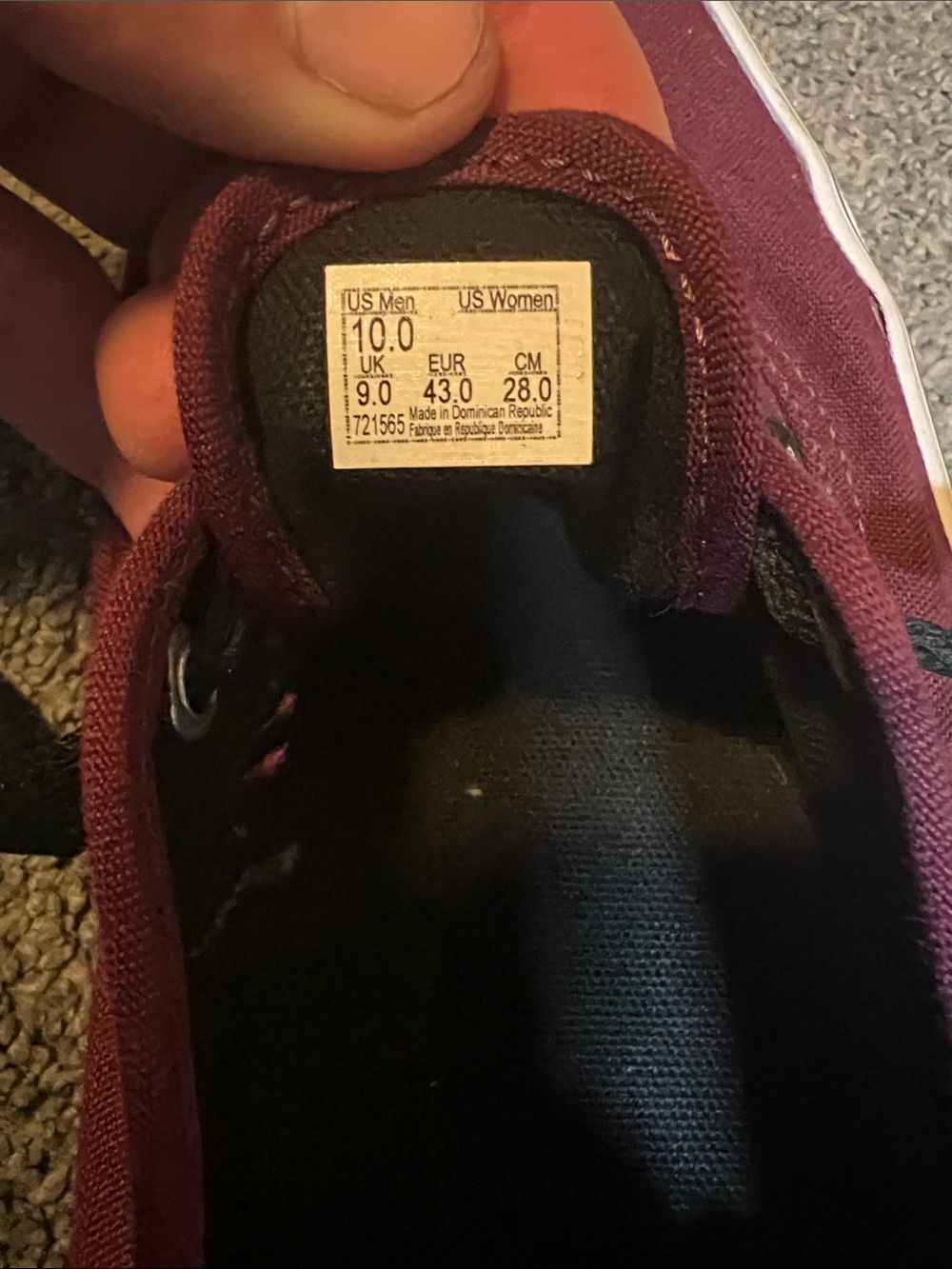 Vans Men’s Low-Top Canvas Sneakers in Burgundy with Black Laces - Picture 7 of 7